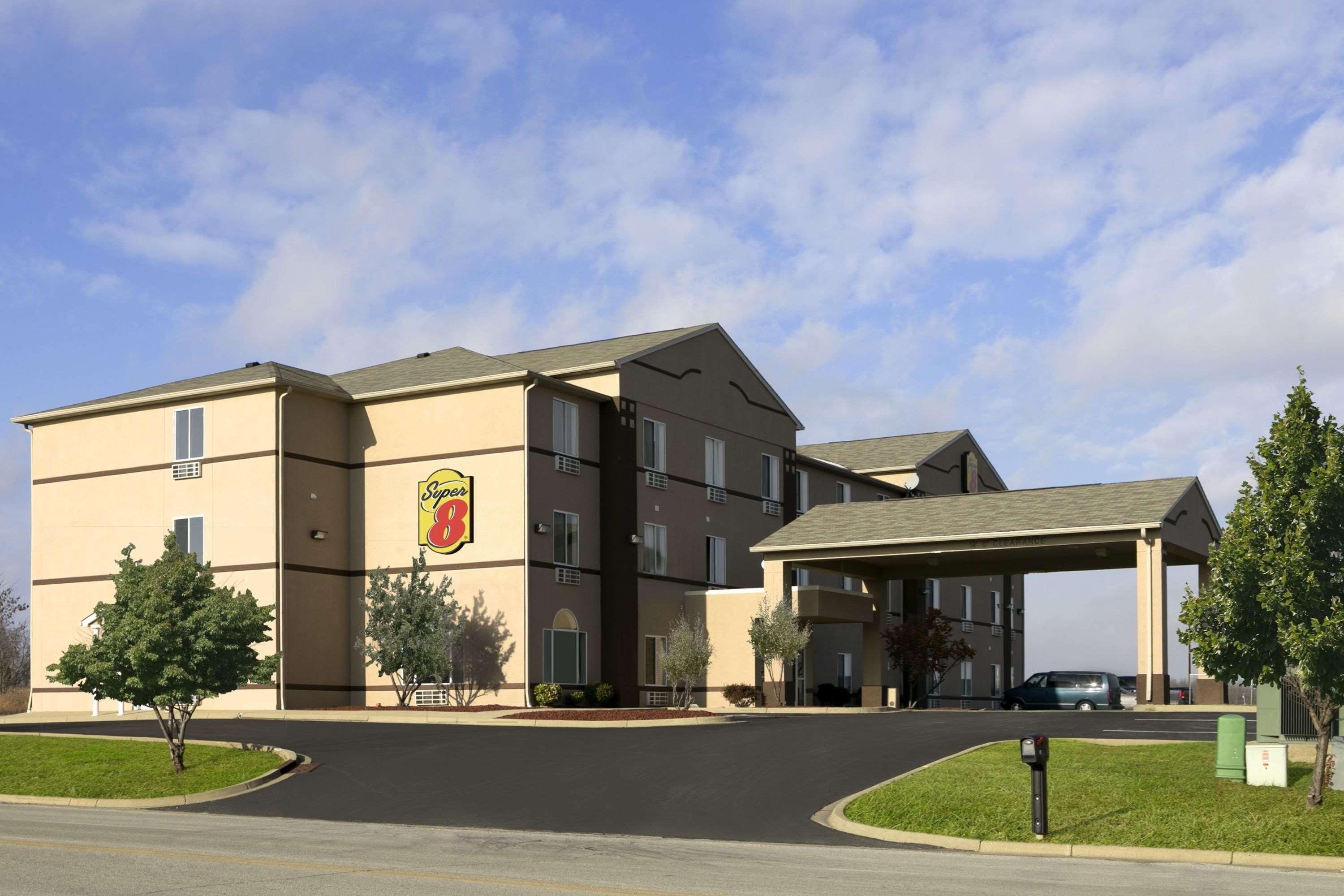 Hotel Super 8 By Wyndham Corydon Extérieur photo