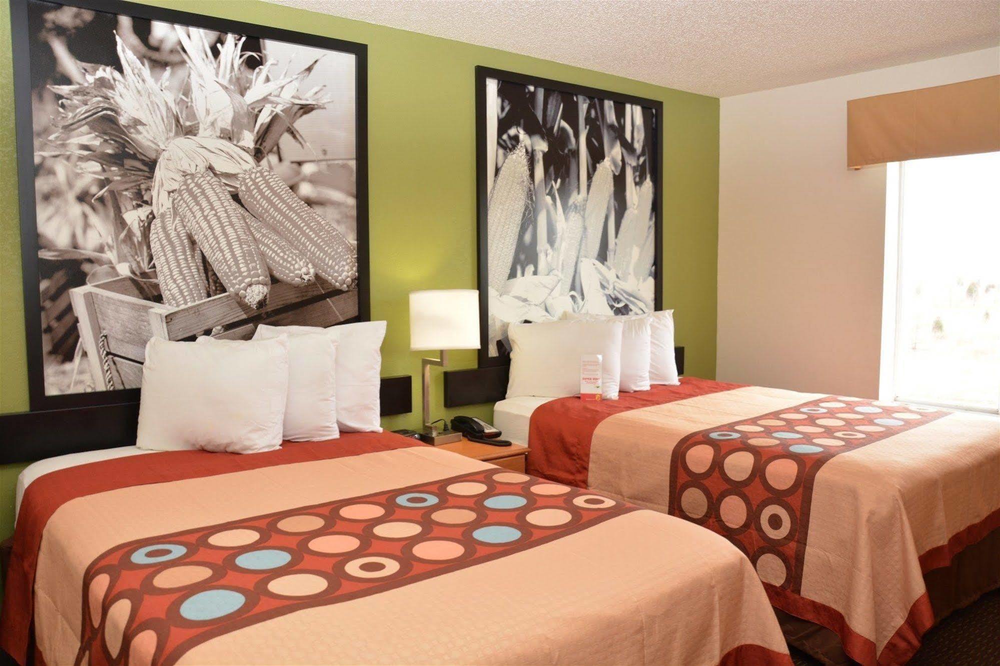 Hotel Super 8 By Wyndham Corydon Extérieur photo